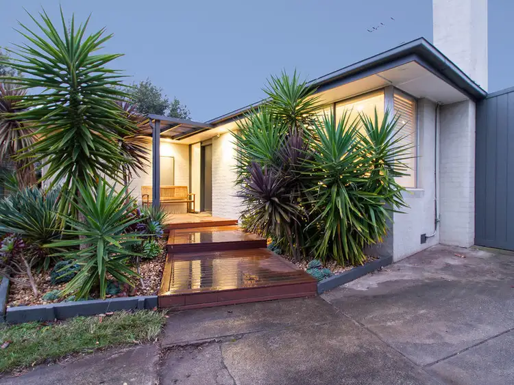 5 Lisa Court, Frankston VIC 3199