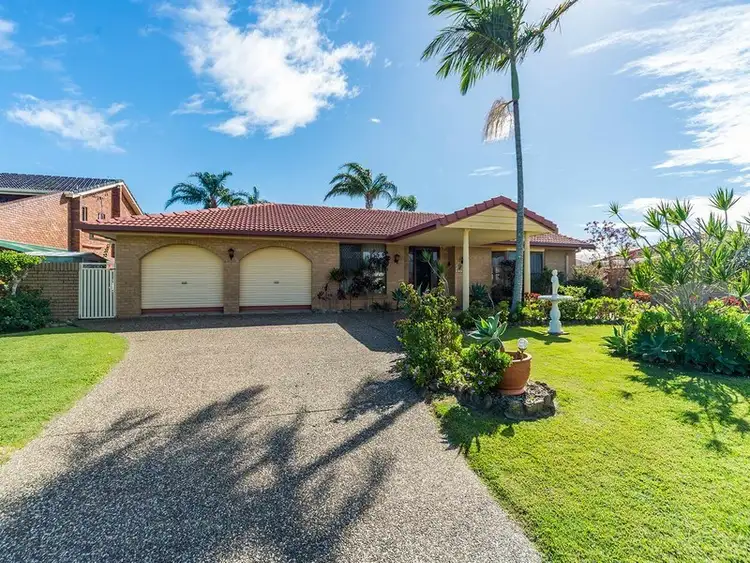 23 Tradewinds Avenue, Paradise Point QLD 4216