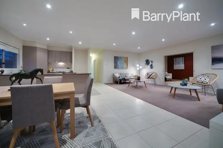 6 Currawong Crescent, Pakenham VIC 3810