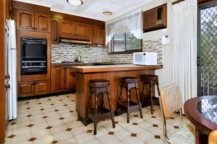 Fifth view of Homely house listing, 10 Mangrove Close, Bundoora VIC 3083