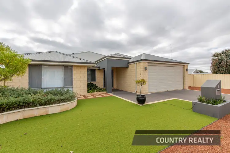 8 Oakover Place, Northam WA 6401