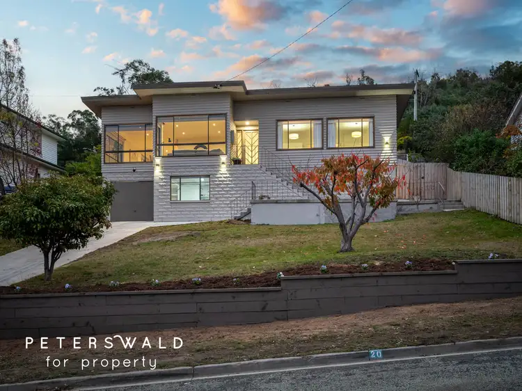 20 Oliver Avenue, Lindisfarne TAS 7015
