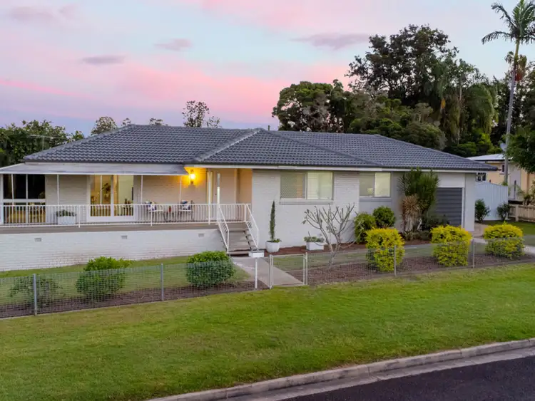 2 Hayes Street, Brassall QLD 4305