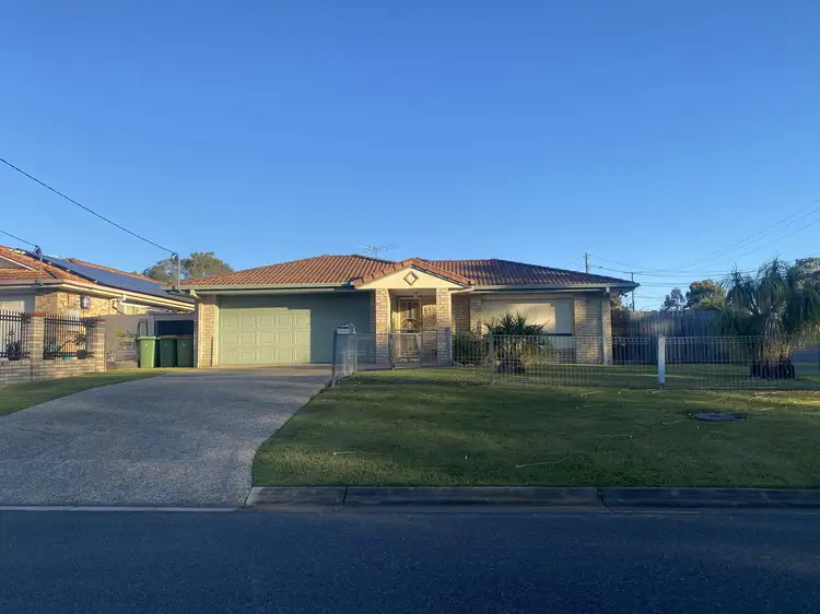 1 Petaine Street, Raceview QLD 4305