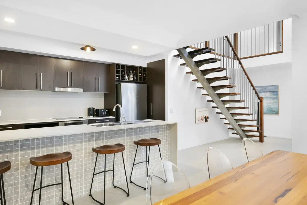 Main view of Homely townhouse listing, 90 Verona Circuit, Burleigh Waters QLD 4220