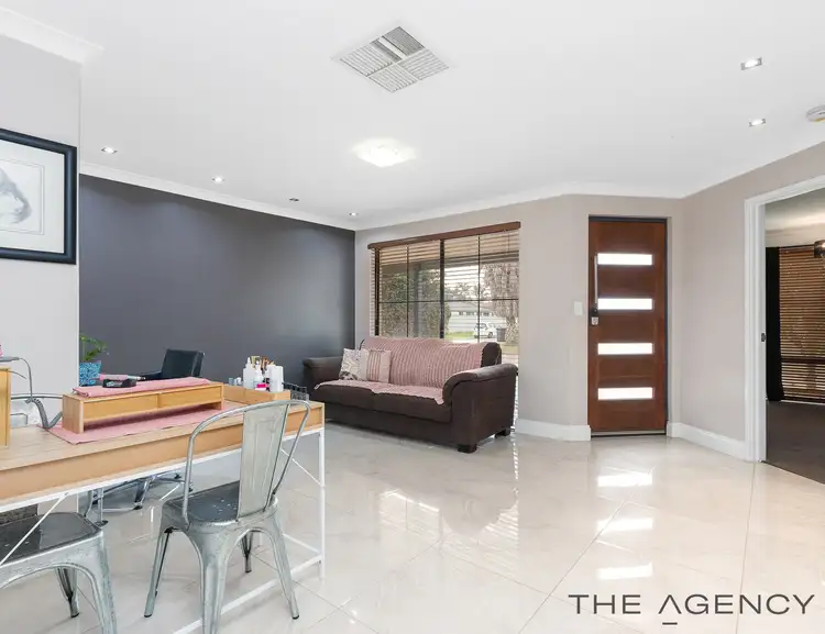 21 Abrolhos Loop, Beckenham WA 6107