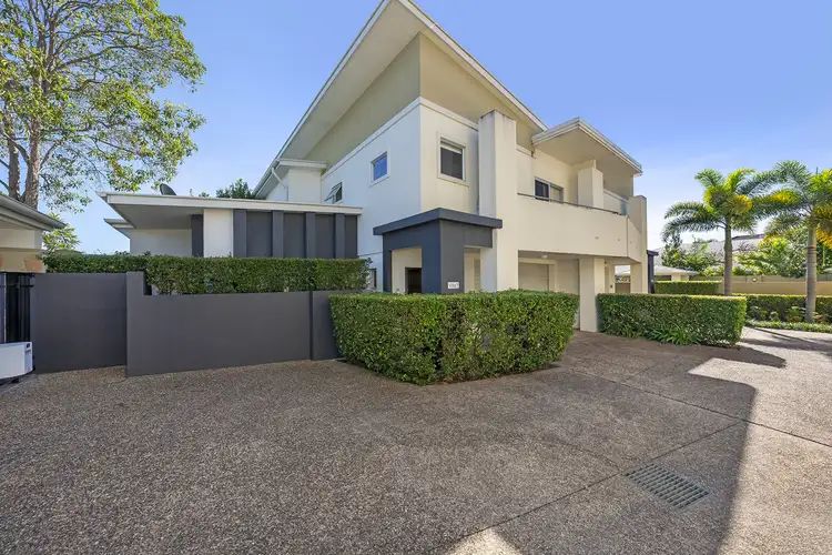 1/10 Valbonne Avenue, Varsity Lakes QLD 4227