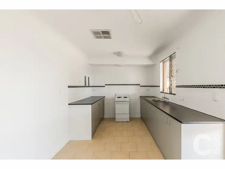 Sixth view of Homely house listing, 2/26 Mandfield Way, Parmelia WA 6167