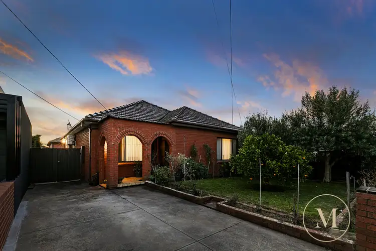 12 Wilmoth Avenue, Carnegie VIC 3163