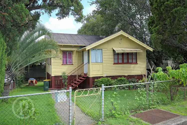 1217 Ipswich (service street) Road