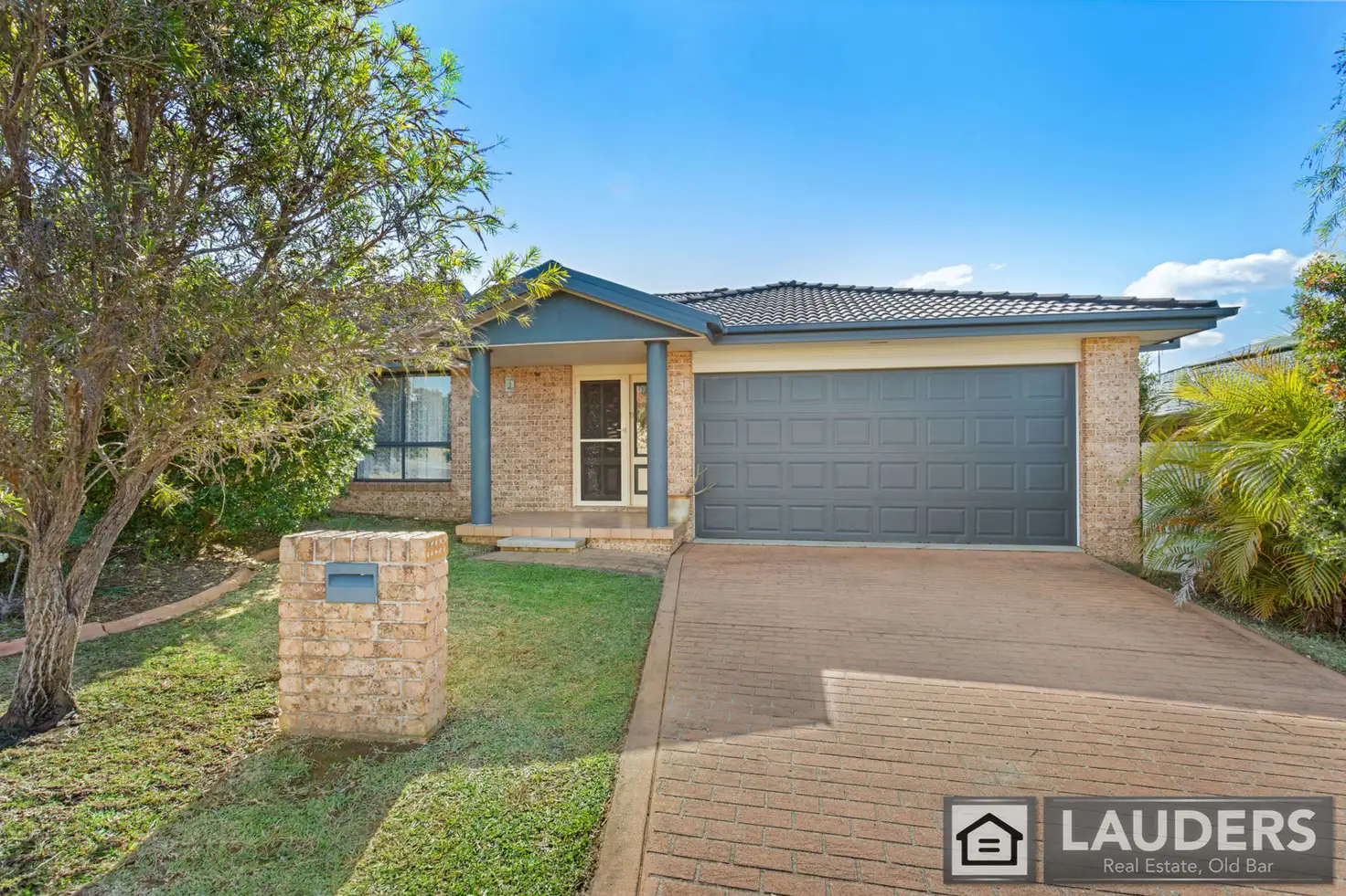 Main view of Homely semi-detached listing, 2/3 Ivy Crescent, Old Bar NSW 2430
