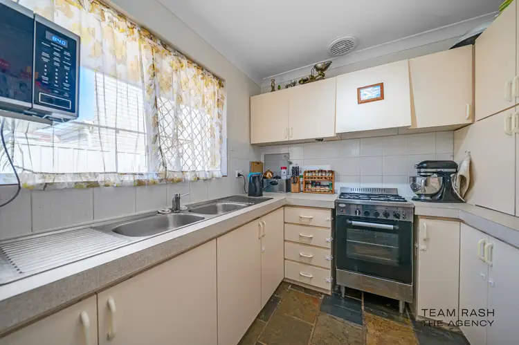 Seventh view of Homely villa listing, 4/5 Park Road, Midvale WA 6056