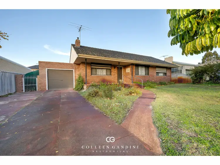 Second view of Homely house listing, 7 Lisa Place, Mount Pleasant WA 6153