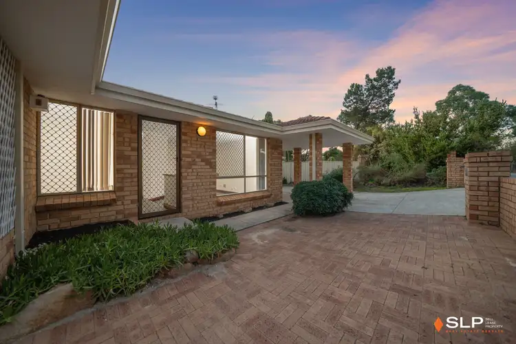 2 Gazelle Place, Marangaroo WA 6064