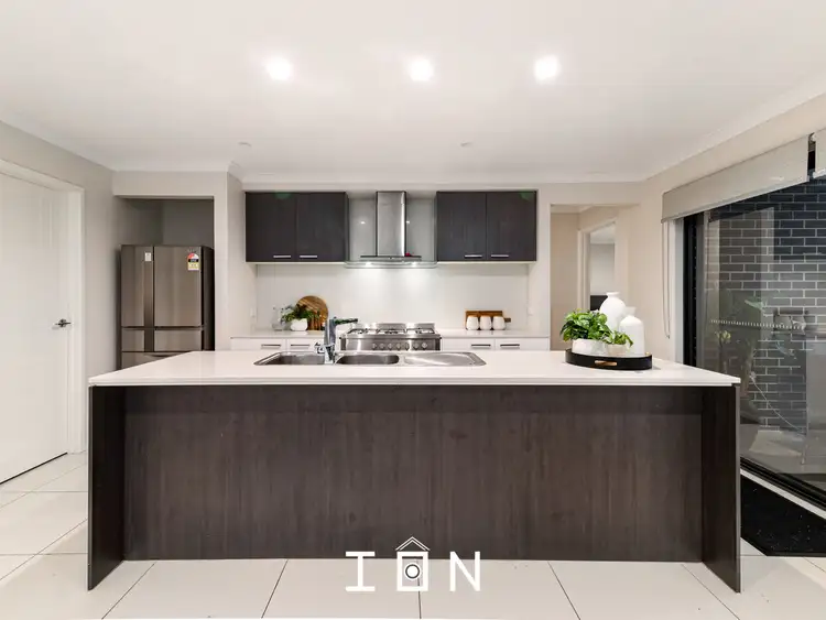 Second view of Homely house listing, 8 Murrayfield Street, Cranbourne East VIC 3977