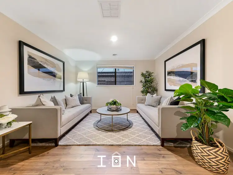 Sixth view of Homely house listing, 8 Murrayfield Street, Cranbourne East VIC 3977