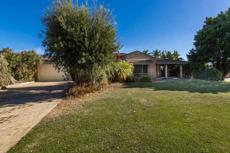3 Summerlea Avenue, Meadow Springs WA 6210
