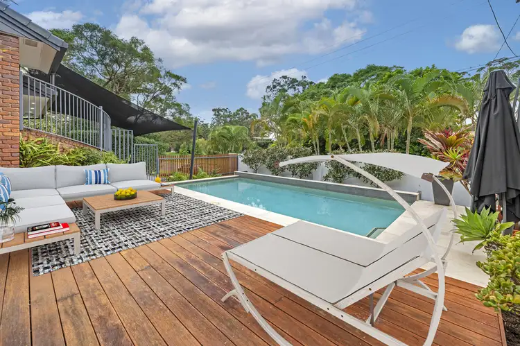 8 Sun Valley Drive, Ashmore QLD 4214
