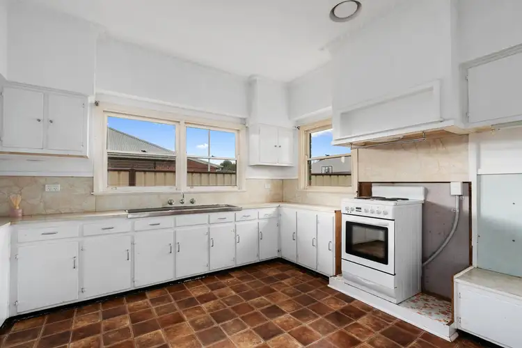 Fifth view of Homely unit listing, 1/140 Market Street, Sale VIC 3850