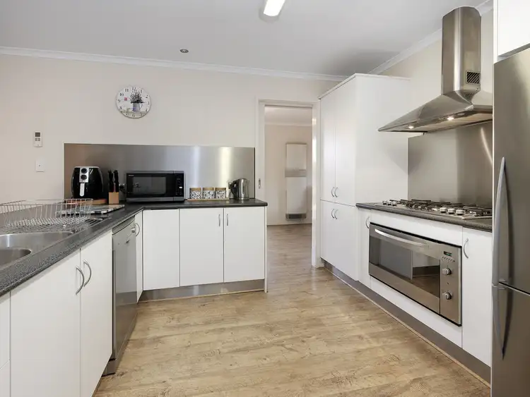 Sixth view of Homely house listing, 3 Melaleuca Court, Sale VIC 3850
