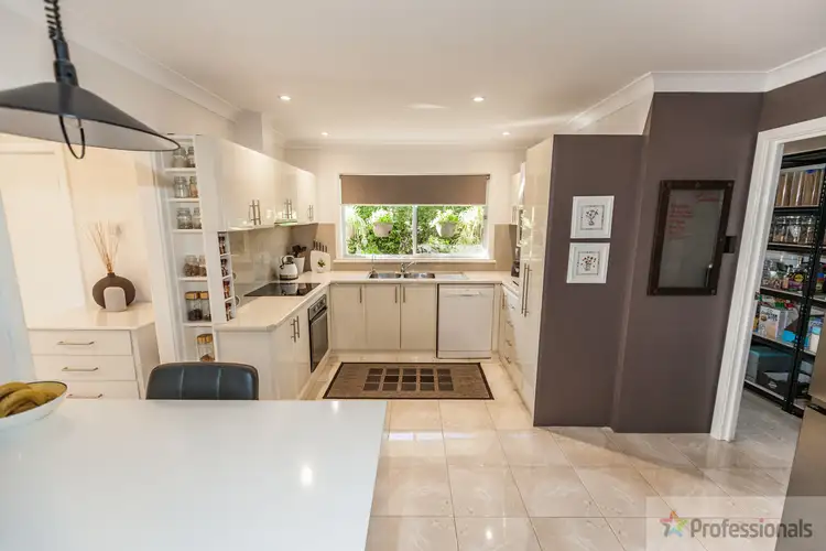 14 Crowea Street, Manjimup WA 6258