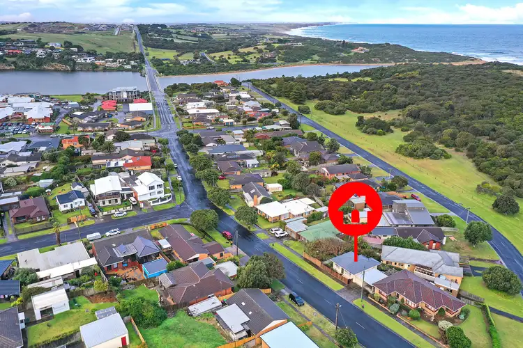 Sixth view of Homely unit listing, 2/45 Marfell Road, Warrnambool VIC 3280