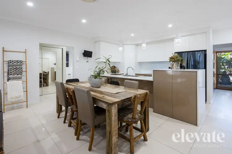 6 Banner Court, Branyan QLD 4670