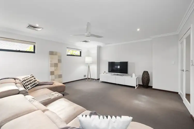 Sixth view of Homely house listing, 4 Stembridge Way, Canning Vale WA 6155