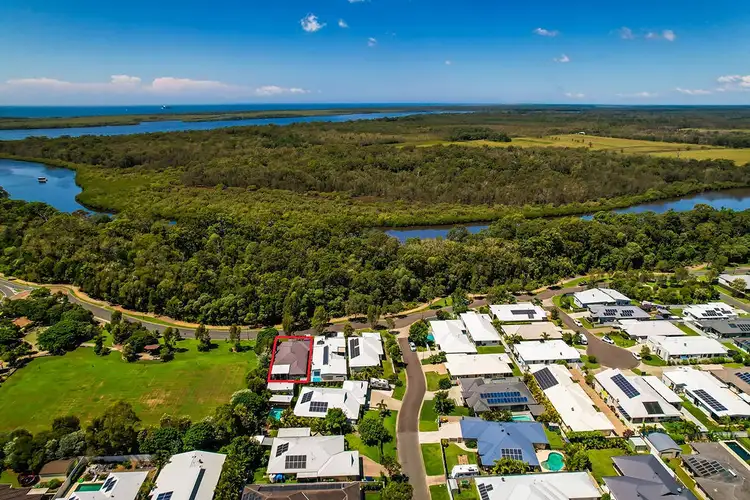 5 Bells Esplanade, Pelican Waters QLD 4551