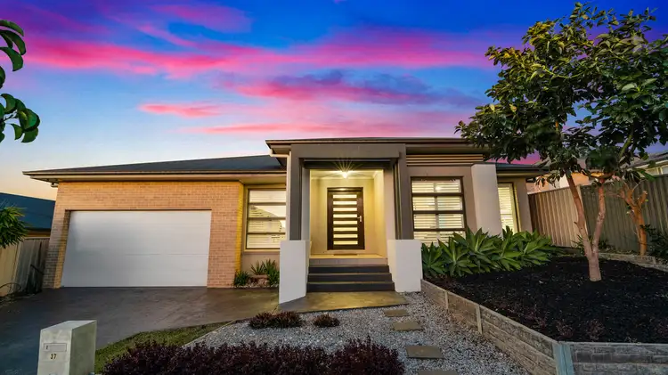 37 Heritage Heights Circuit, St Helens Park NSW 2560