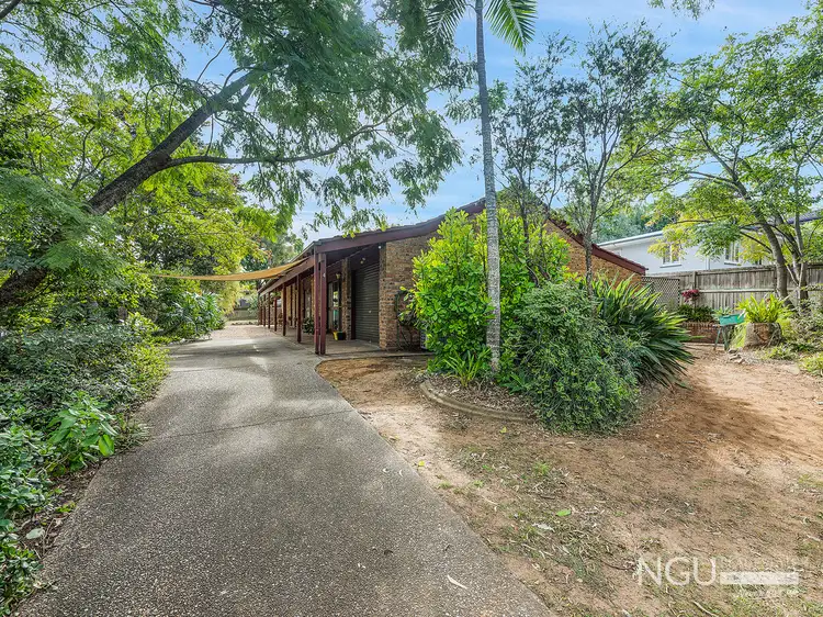 4 Samford Road, Leichhardt QLD 4305