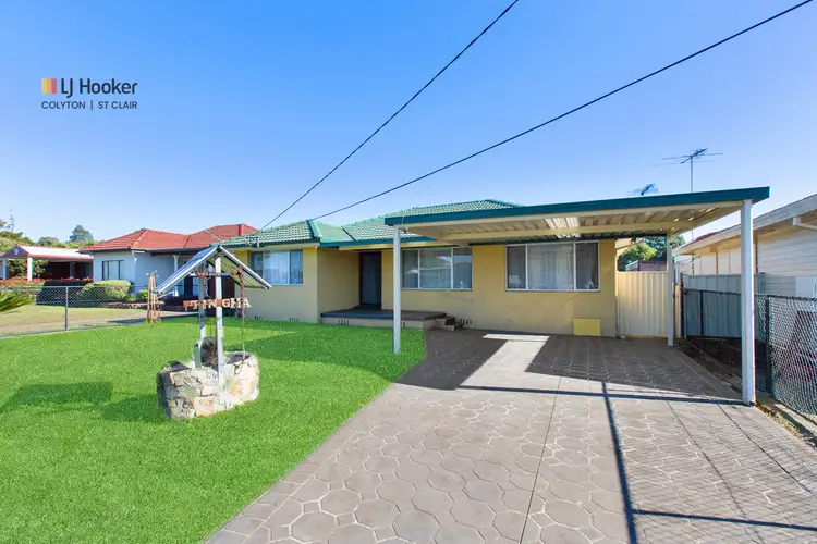 2 Huxley Place, Colyton NSW 2760