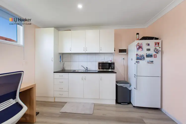Fifth view of Homely house listing, 2 Huxley Place, Colyton NSW 2760