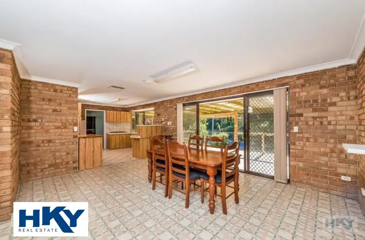 Seventh view of Homely house listing, 18 Tranmore Place, Woodridge WA 6041