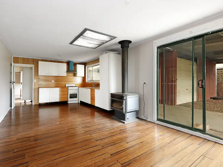 Third view of Homely house listing, 6 Picton Court, Sale VIC 3850
