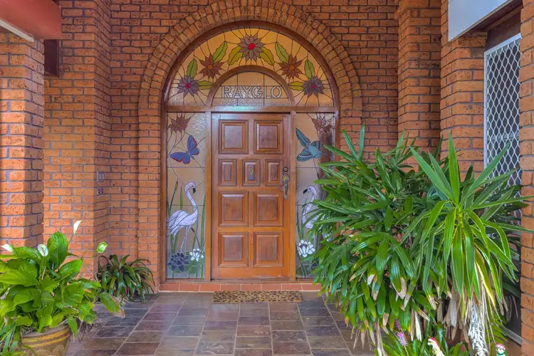 9 The Parapet, Banora Point NSW 2486