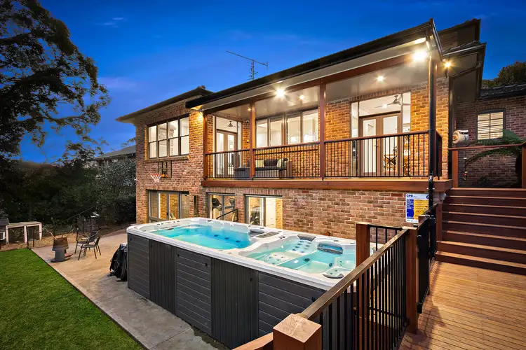 11 Fernleigh Loop, Adamstown Heights NSW 2289