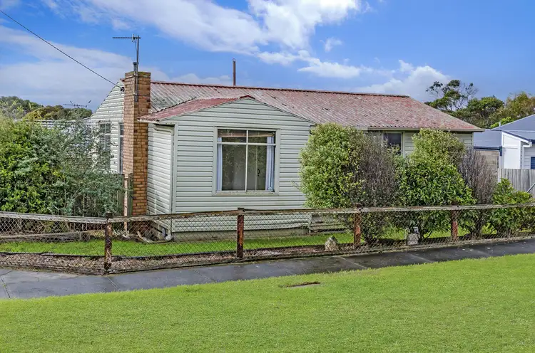 Main view of Homely house listing, 10 Eddington Street, Warrnambool VIC 3280