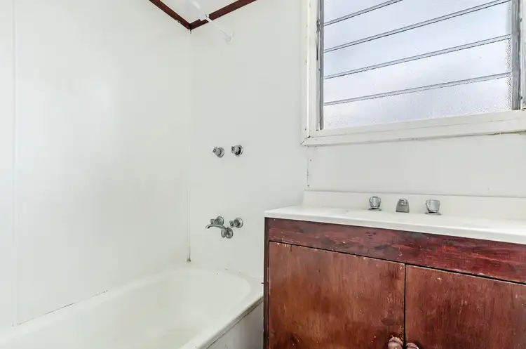 Fourth view of Homely house listing, 10 Eddington Street, Warrnambool VIC 3280