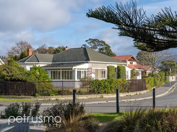 1 Osborne Esplanade, Kingston Beach TAS 7050