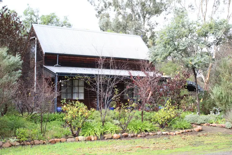 26 Burra Street, Mintaro SA 5415