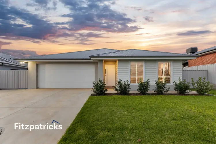 24 Wiveon Street, Gobbagombalin NSW 2650