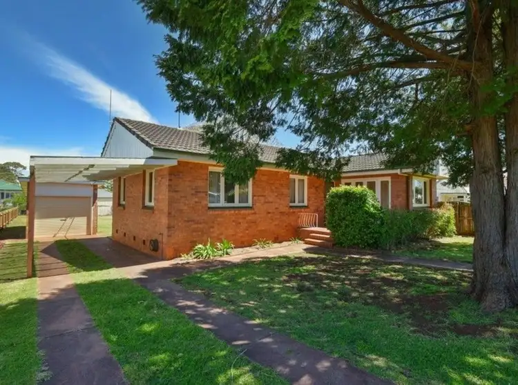 14 Roessler Street, Rangeville QLD 4350