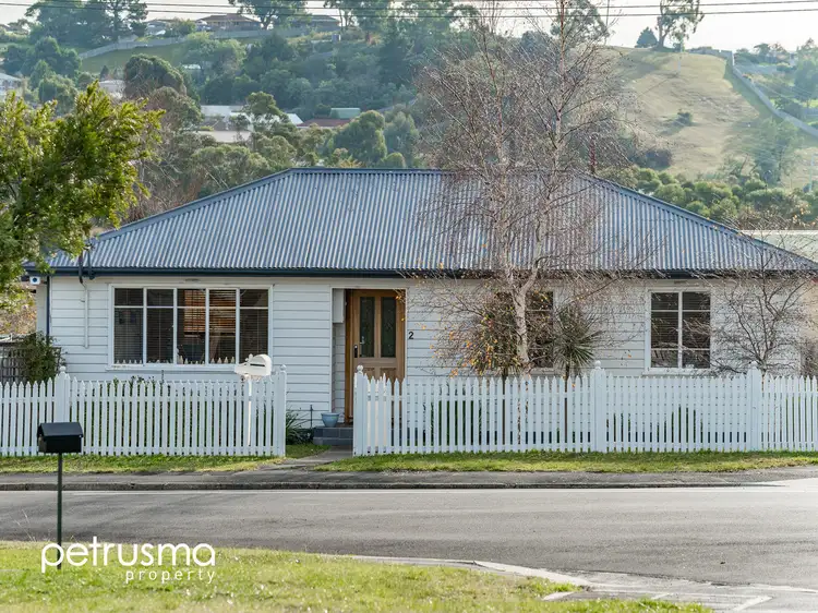 2 Karambi Street, Chigwell TAS 7011