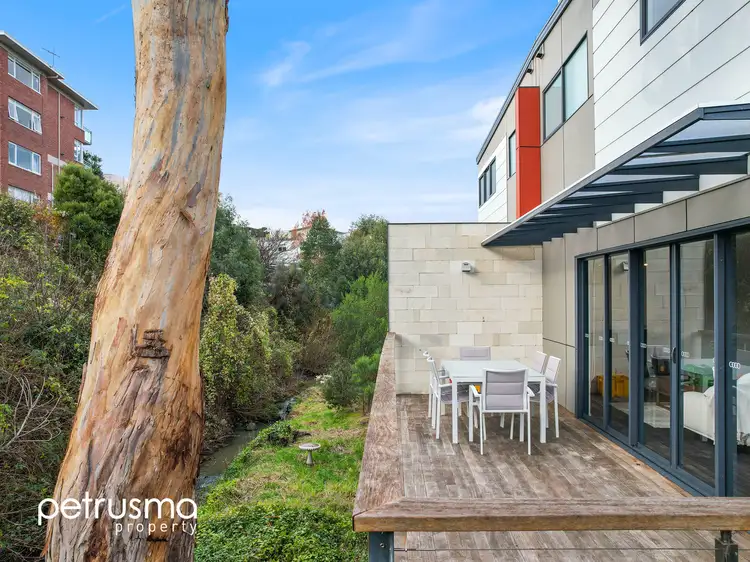 2/9 Lincoln Street, Sandy Bay TAS 7005