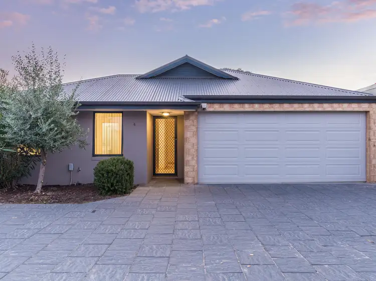 4/52 Grey Street, Cannington WA 6107