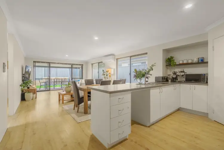 Sixth view of Homely house listing, 14 Anthony Gardens, Baldivis WA 6171