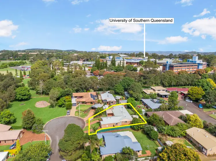 Sixth view of Homely unit listing, 2/9 Magann Court,, Darling Heights QLD 4350