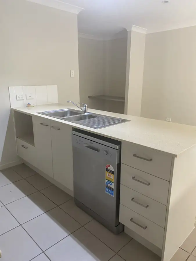Fourth view of Homely unit listing, 1/19 Ada Street, Leichhardt QLD 4305