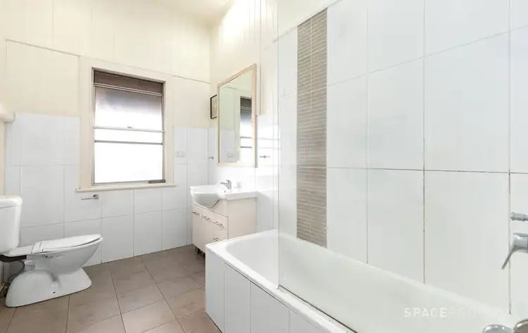 Fifth view of Homely house listing, 2 Elfin Street, East Brisbane QLD 4169